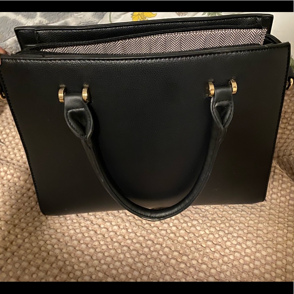 Black Purse